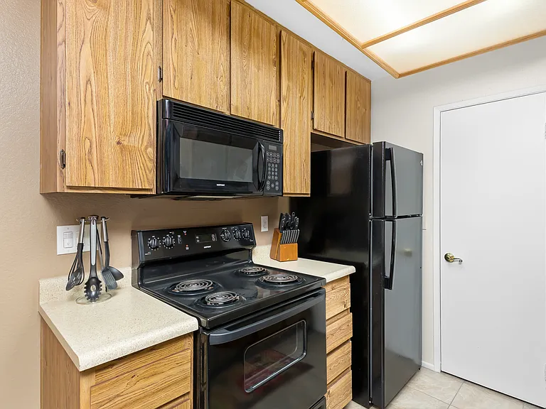 Quailpointe Apartments — Photo 38