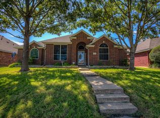 1926 Woodglen Dr, Mesquite, TX 75149