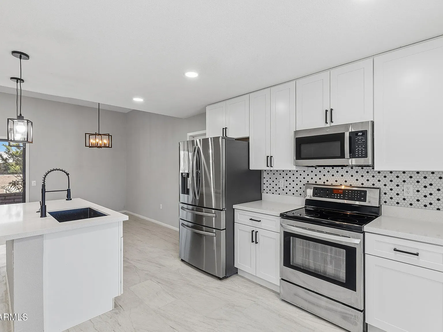 3 bed, 1508 sqft, $2,200 — Photo 1