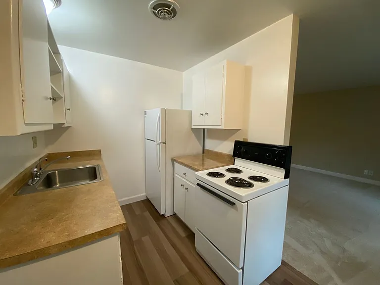 Carmel Ave 758 (10) — Photo 10
