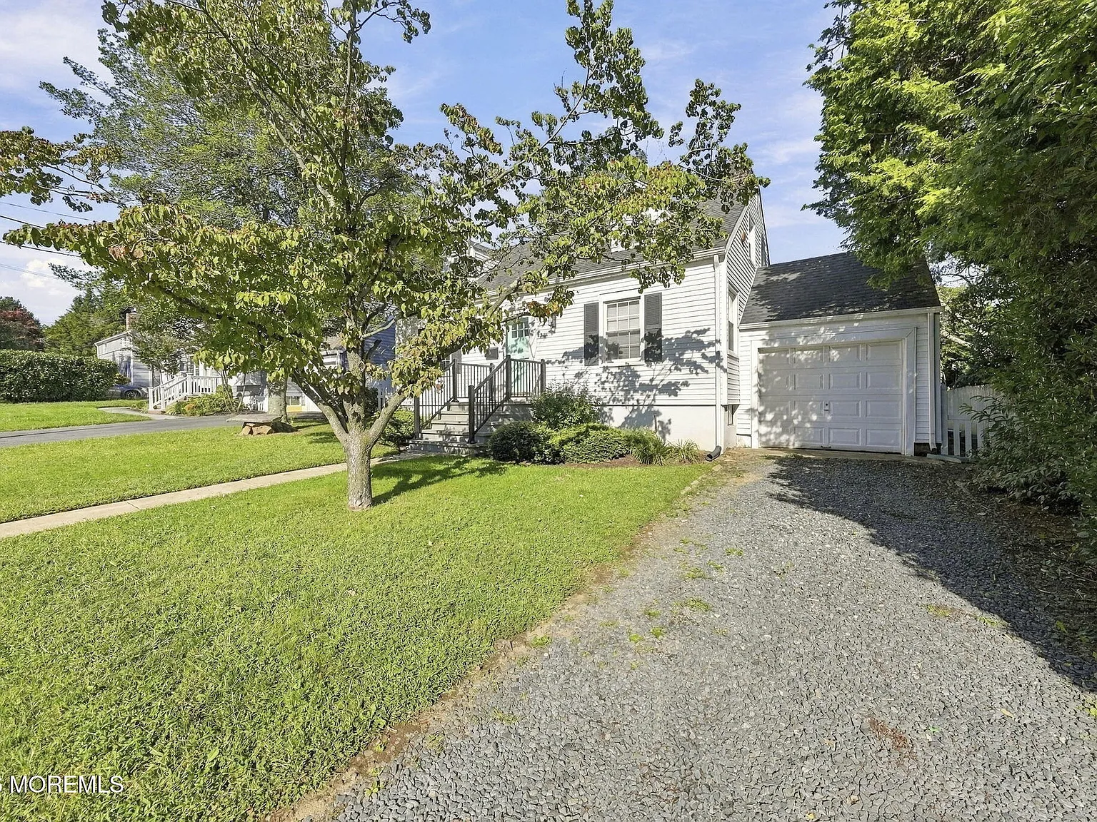 4 bed, 1393 sqft, $5,750 — Photo 3