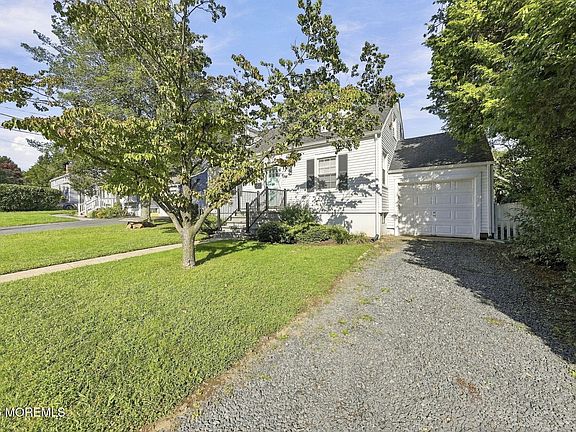 3rd image of 43 Salem Ln