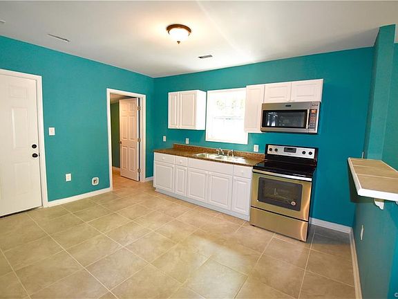 4th image of 2514 Coles St