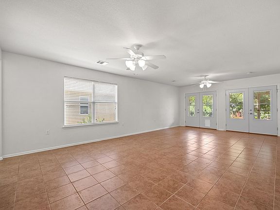 5th image of 522 Salt Creek Ln