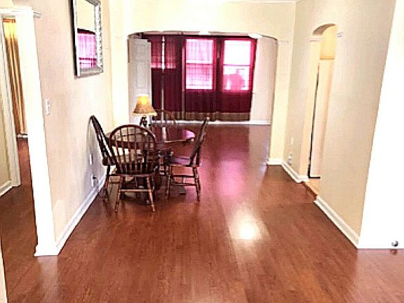 3rd image of 3179 Desaix Blvd