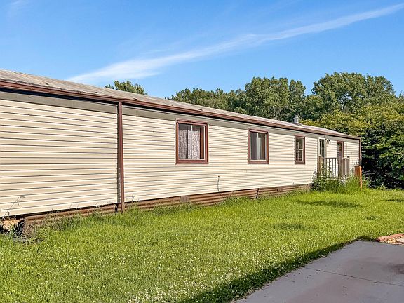 5th image of 2626 Oak Hill Ct E