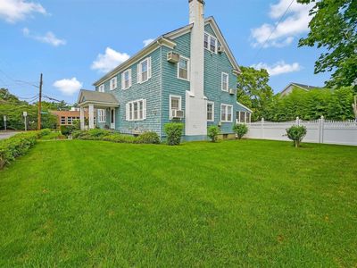 24 Raymond Place, Hewlett, NY, 11557
