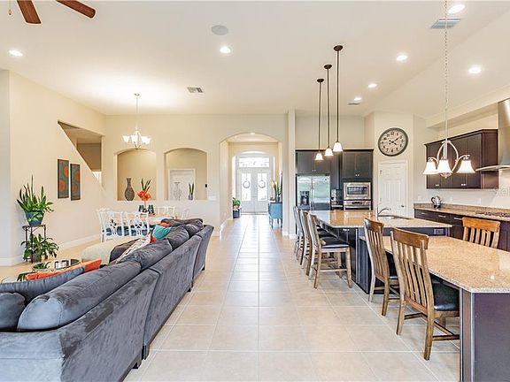 3rd image of 8443 Eagle Brook Dr