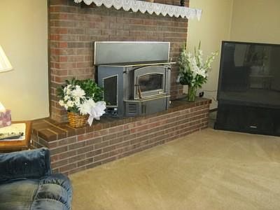 5th image of 305 Lakeview Dr