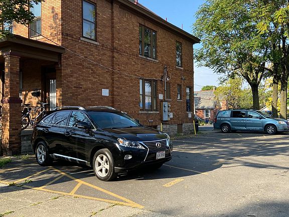 2 spots come with the unit.