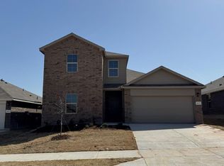 817 Round Robin Ln, Fort Worth, TX 76131