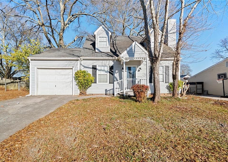 1st image of 146 Mayflower Cir