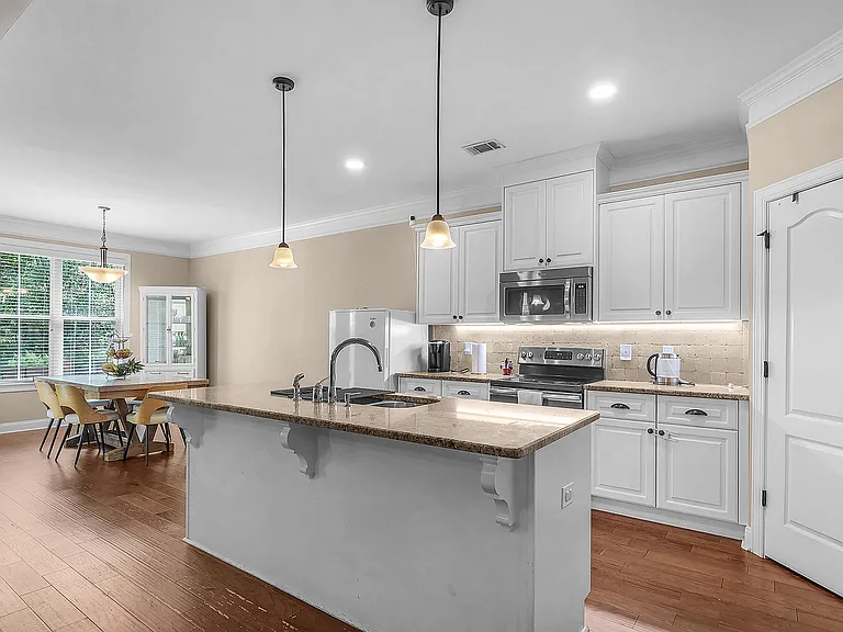 113 Greystone Dr — Photo 13