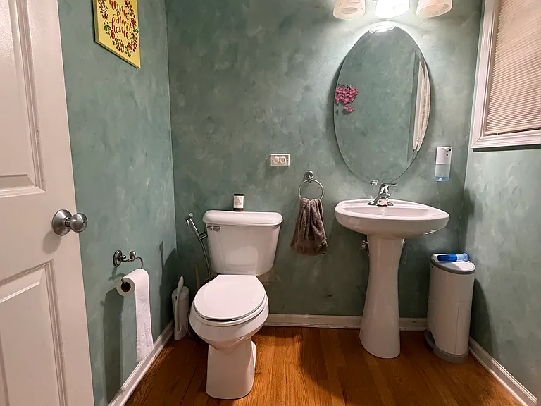 284 Jennifer Ct — Photo 8