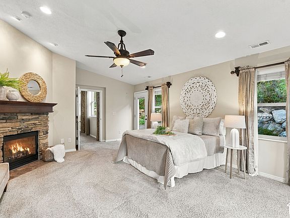 5th image of 2957 E Lostwood Dr