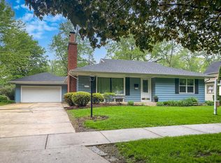 539 Belleview Ave, West Chicago, IL 60185
