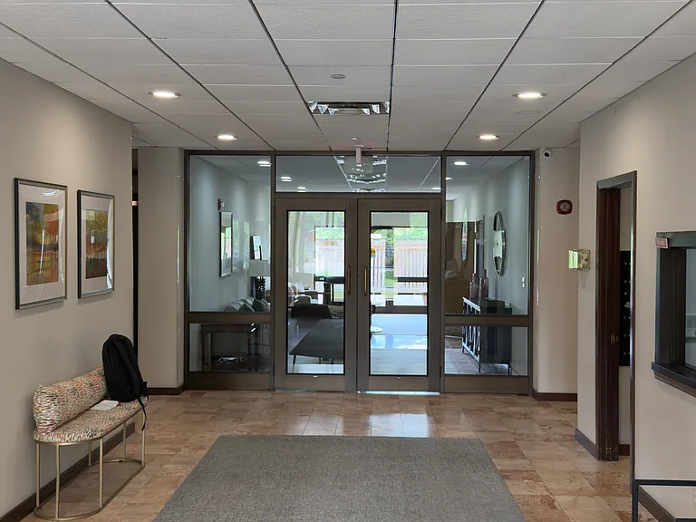 Chelsea Condos — Photo 69