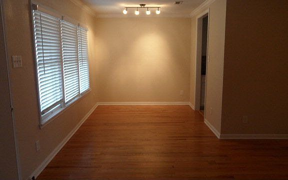 5th image of 126 Pompano Ave