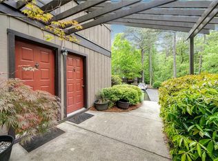801 River Run Dr, Sandy Springs, GA 30350