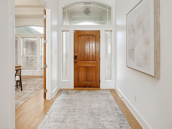 3rd image of 1203 Beacon Ct