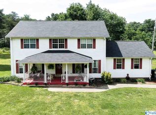 1806 Dean Rd NE, Fort Payne, AL 35967