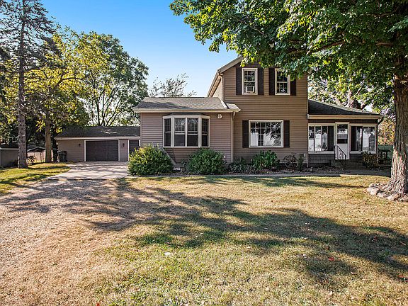 2nd image of 4404 B Dr S
