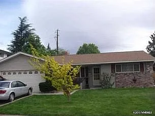 3070 Everett Dr photo 1