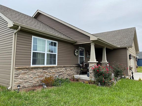 2nd image of 123 Bentley Dr