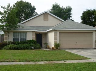 586 Rouzer St, Apopka, FL 32712