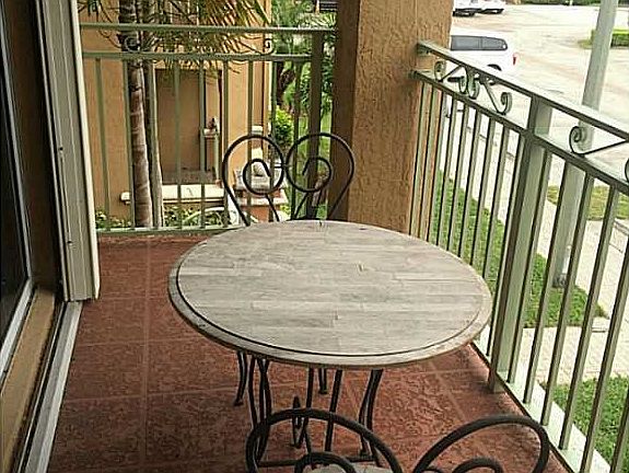 3rd image of 6670 NW 114th Ave APT 621