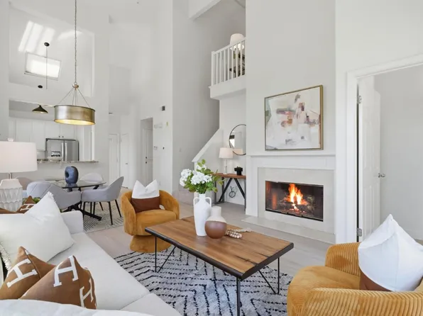 903 Sunrose Ter APT 301, Sunnyvale, CA 94086