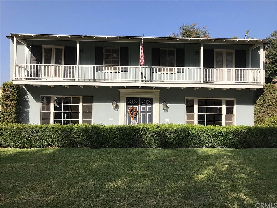 1st image of 109 Country Club Dr