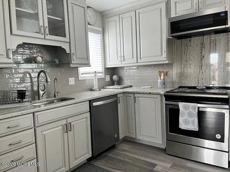 2 bed, 1.5 bath, 1054 sqft, $2,700 — Photo 3