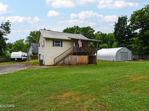 2nd image of 111 Freemont Cir