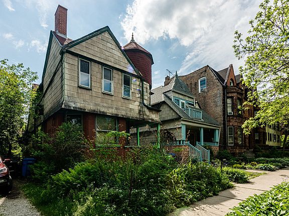 3rd image of 5423 S Blackstone Ave