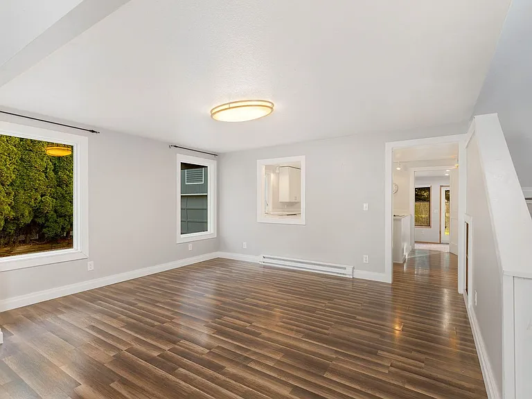 8635 NE 124th St — Photo 5
