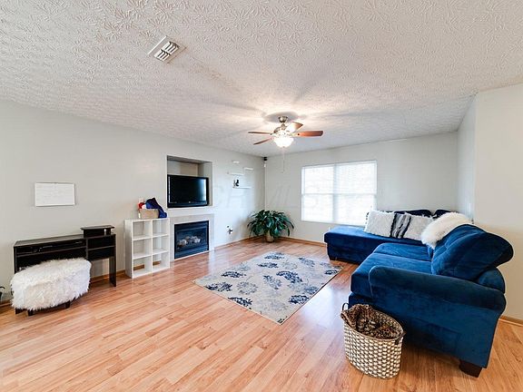 3rd image of 4765 Hoseah St #129