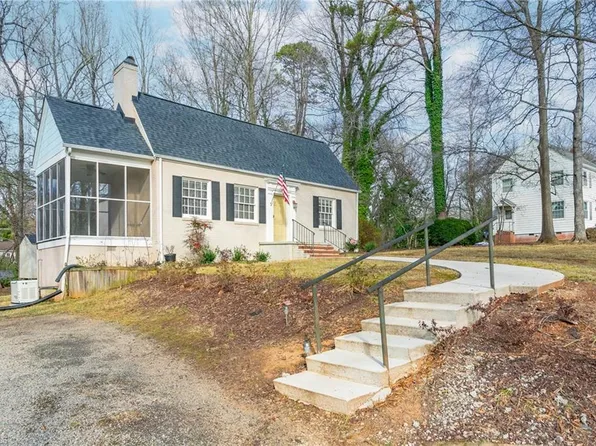 925 Seymour Ct, Eden, NC 27288