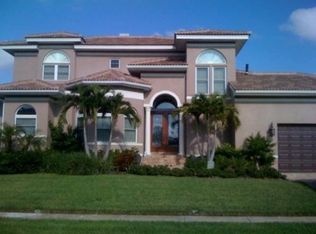 755 Snug Is, Clearwater Beach, FL 33767