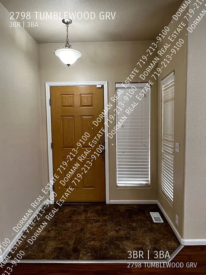 Spacious End-Unit Townhome in The Bluffs at Springs Ranch! Available August 17th! — Photo 3