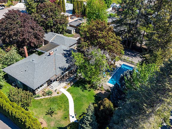 3rd image of 1135 Johnson Rd