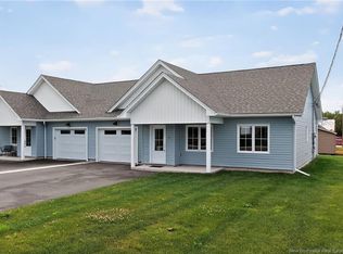 41 Mackinnon St, Beaubassin East, NB E4P0R6