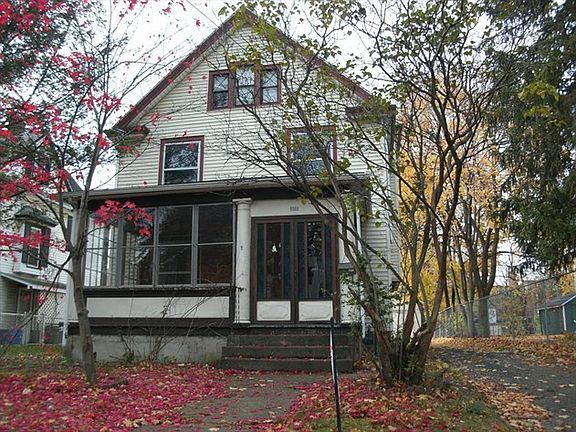 2nd image of 1111 Lake St