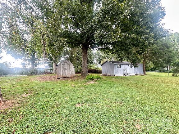 2nd image of 115 Setter Ct