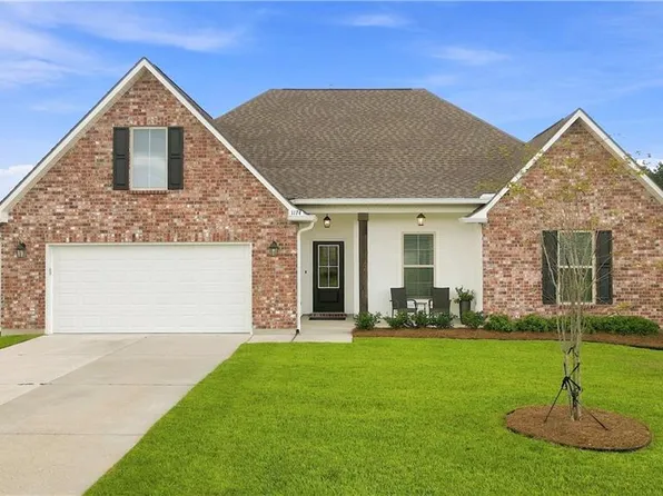 1174 Barrington Dr, Covington, LA 70435