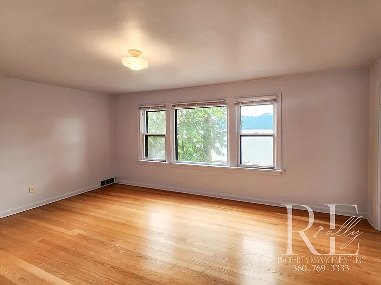 9051 Sunset Ln NW — Photo 23