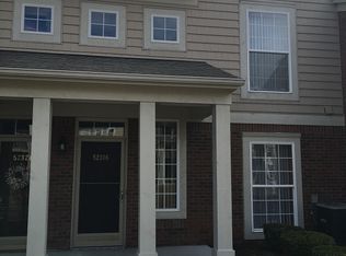 52316 Naugatuck Dr, Macomb, MI