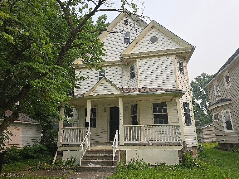 1st image of 355 12th St