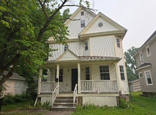 355 12th St, Elyria, OH 44035