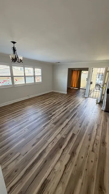 2610 Carleton Ln photo 1